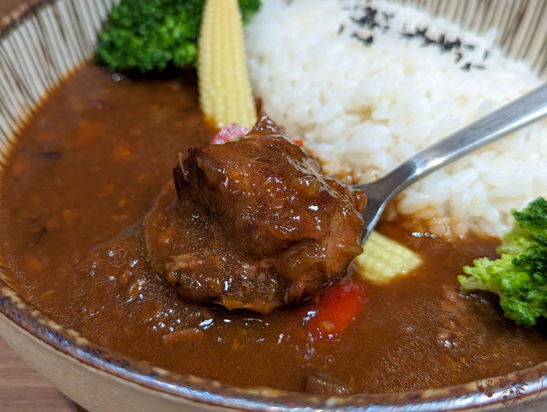 裏山餐酒館