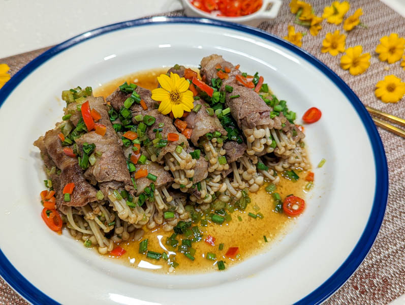 【牛肉捲食譜】醬燒牛五花捲｜牛肉片捲金針菇超美味，簡單好吃親子皆喜