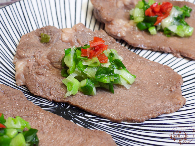 【食譜】香煎牛舌｜廚房菜鳥都會做的簡易牛舌料理，15分鐘內就能上桌