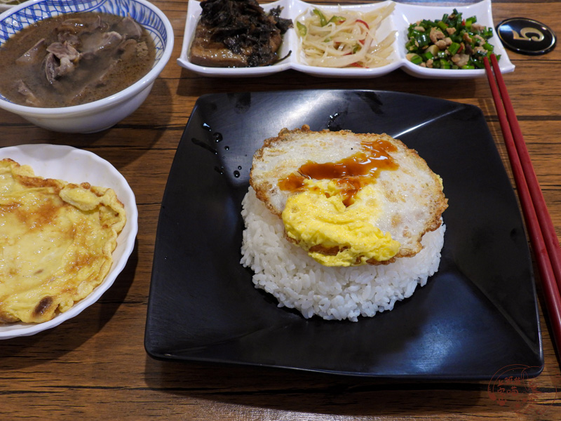 【花蓮美食】从出一瓢味｜平價好吃梅干扣肉飯，又一村文創區美食