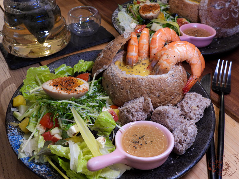 【花蓮市區】雨璇烘焙｜以手作麵包為主題的輕食早午餐，精心擺設的環境怎麼拍都美