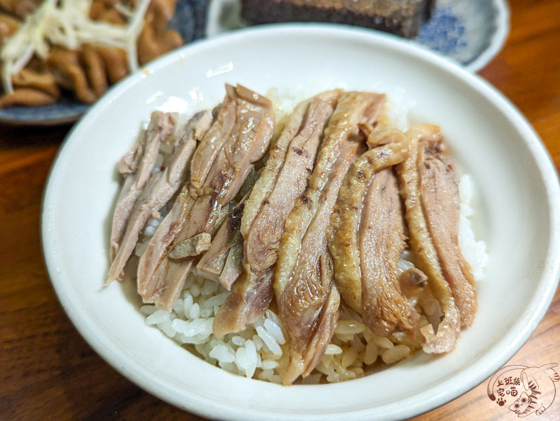 【礁溪美食】陳旺記鴨片飯｜平價又超軟嫩鴨肉飯，在地人都推的礁溪人氣小吃