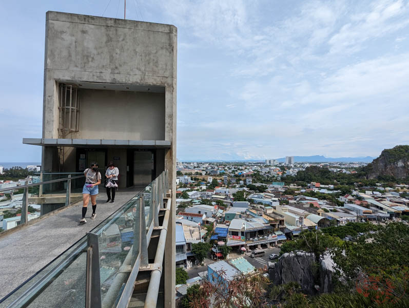 五行山/The Marble Mountains