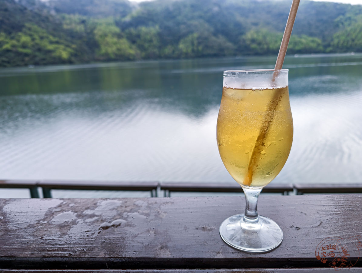 鯉魚潭美食｜威尼斯花園咖啡舘-鯉魚潭第一排美景，平價飲品及手工麵包