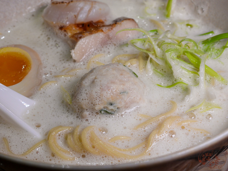 【花蓮拉麵】道地日本味的「雞白郎拉麵」，激推泡系雞白湯拉麵