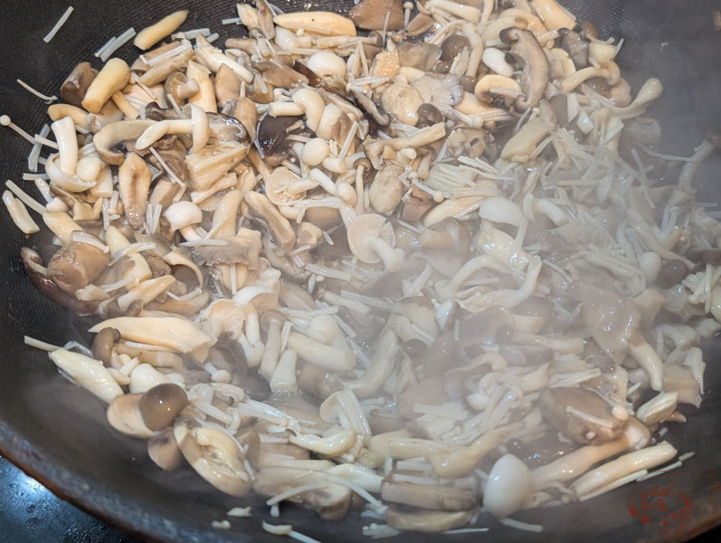 [食譜]松露野菇燉飯-手把手教你做豪華燉飯，從生米煮起都不難