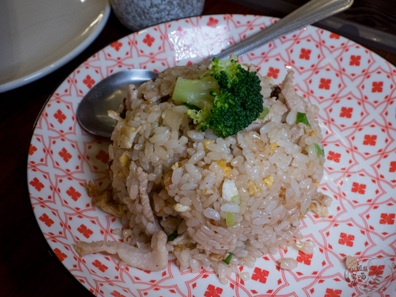 【花蓮美食】福坊炭烤酌酒-溫暖人心的深夜食堂，從烤串到炒飯樣樣美味