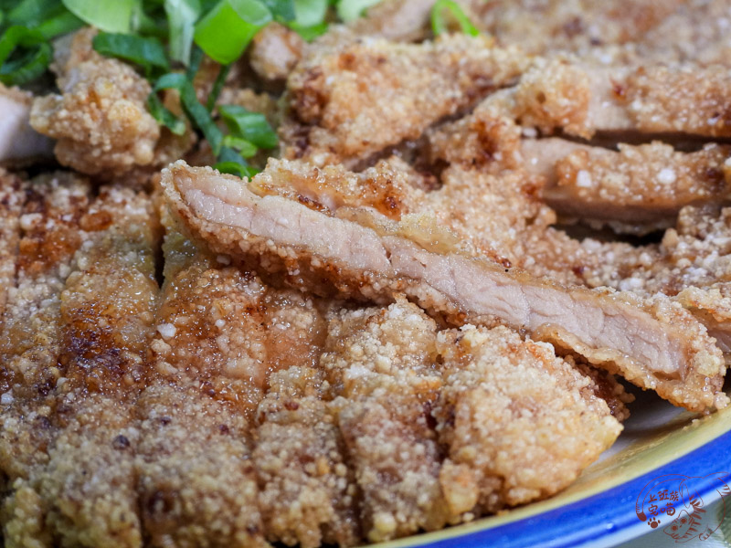 花蓮隱藏版美食：彤咖啡坊的平價家常料理，巨量炒飯及好喝飲品