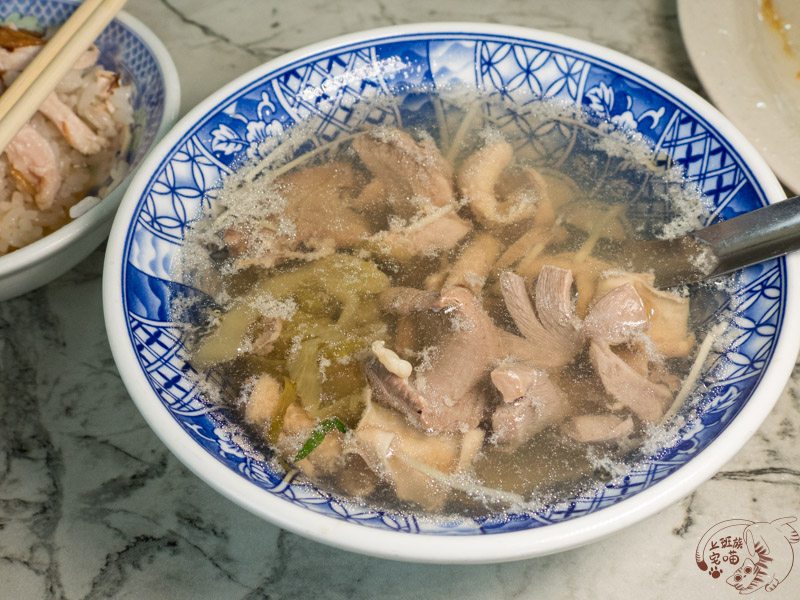 嘉義美食｜阿溪雞肉飯-在地人最推的嘉義雞肉飯，僅40元吃了就愛上