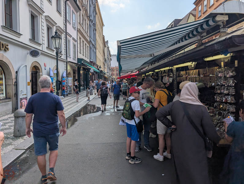 【布拉格景點】哈維爾市集Havelské tržiště｜捷克手工藝品、伴手禮一次逛