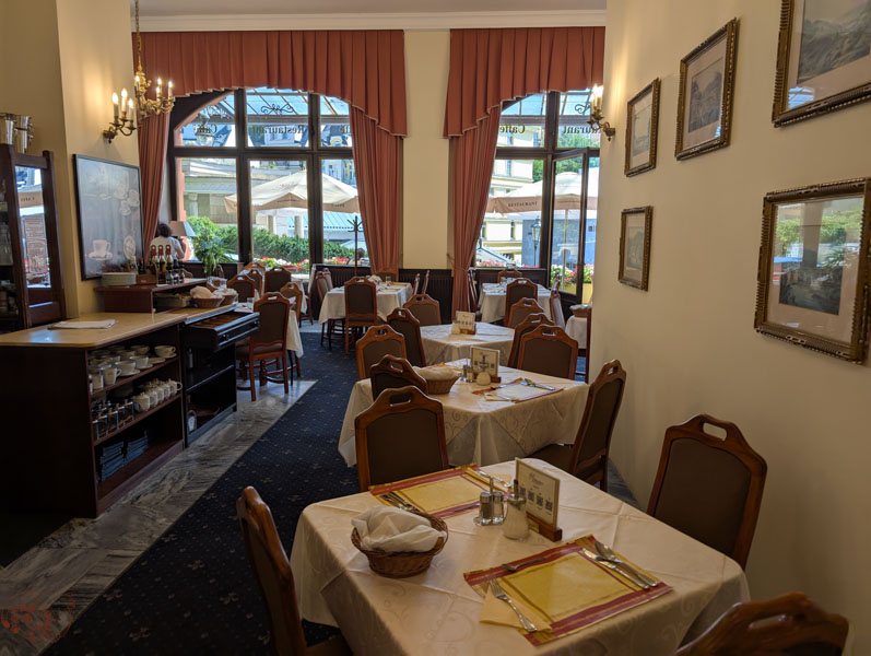 卡羅維瓦利美食推薦|Restaurant Romance用心調理的必吃捷克豬腳 4 卡羅維瓦利美食推薦|Restaurant Romance用心調理的必吃捷克豬腳