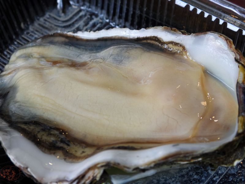 【台東美食】葉氏海鮮 Yeh‘s Fish|超高CP值新鮮生魚片,超大生蠔與生猛海產 9 【台東美食】葉氏海鮮 Yeh‘s Fish|超高CP值新鮮生魚片,超大生蠔與生猛海產