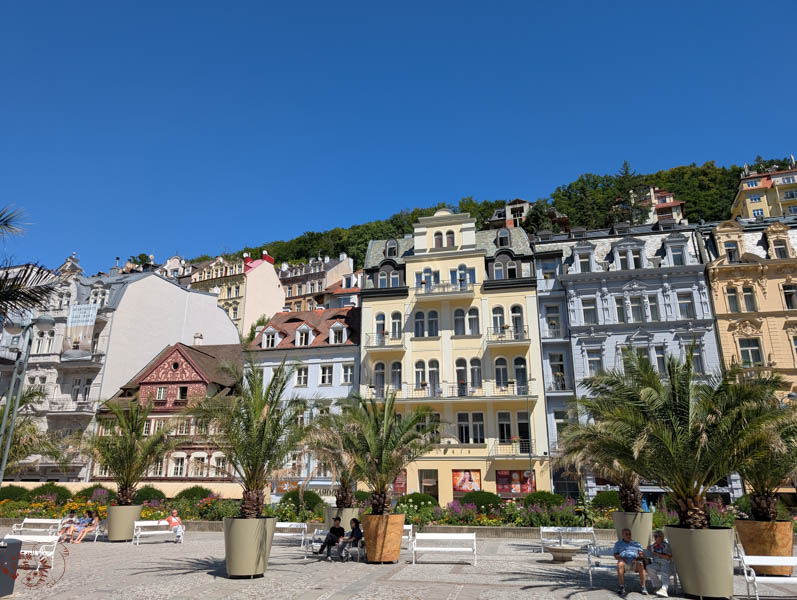 【捷克景點】卡羅維瓦利 Karlovy Vary｜溫泉小鎮必去景點推薦，貴族名人都曾去的療癒之地