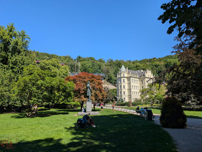 【捷克景點】卡羅維瓦利 Karlovy Vary｜溫泉小鎮必去景點推薦，貴族名人都曾去的療癒之地