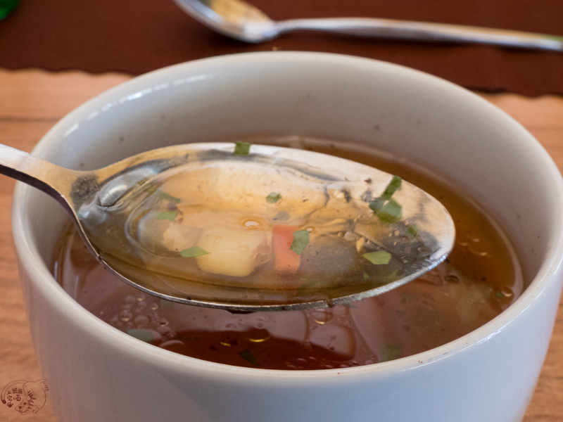 【捷克布拉格】Charles Bridge Restaurant評價｜景色超美、餐點與服務卻讓人失望