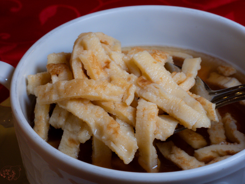 奧地利食記｜Gasthof Weisses Lamm：哈修塔特「唯一」團客接待餐廳，鮭魚餐尚可但服務態度不佳