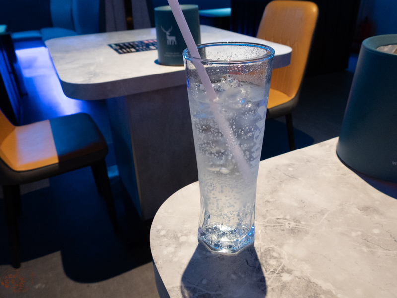 花蓮炸雞天花板「墨墨雞雞」,黑色炸雞有多好吃?帶你一窺這夜間餐酒館 18 花蓮炸雞天花板「墨墨雞雞」,黑色炸雞有多好吃?帶你一窺這夜間餐酒館