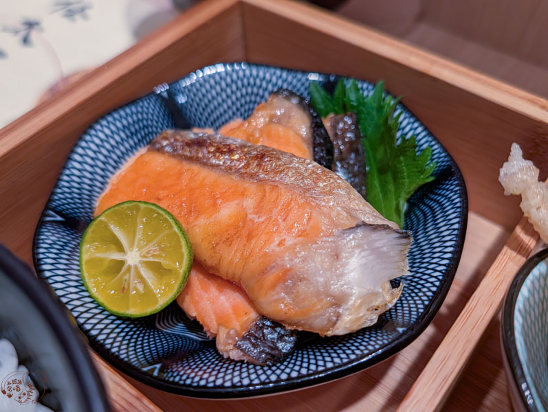 【宜蘭礁溪美食】任太郎和食｜精緻六宮格套餐X職人握壽司，享受老闆親切款待的日式小店！