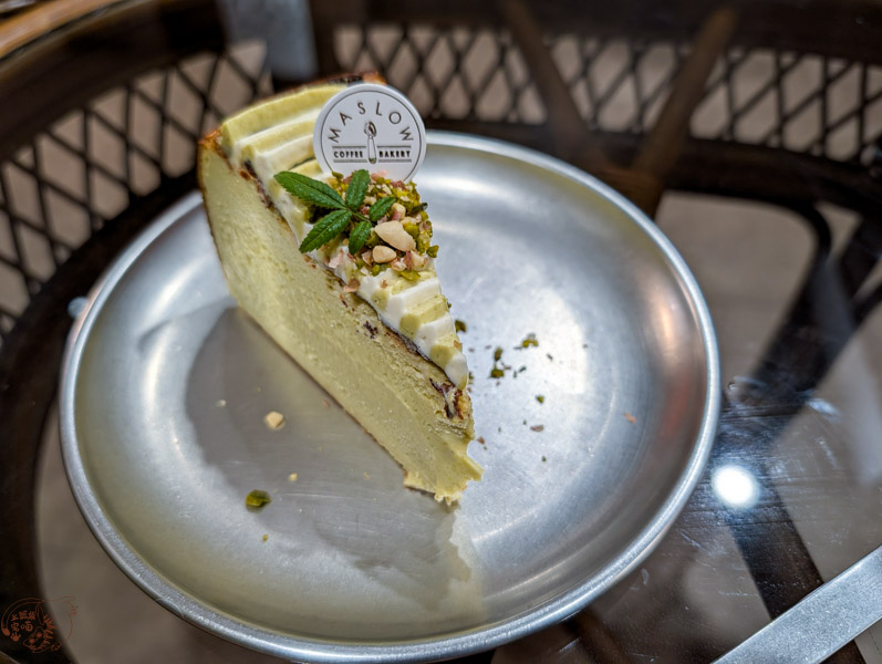 【礁溪咖啡廳】MASLOW 礁溪店:車站步行3分鐘高雅休憩點!開心果流心巴斯克好吃到犯規 13 【礁溪咖啡廳】MASLOW 礁溪店:車站步行3分鐘高雅休憩點!開心果流心巴斯克好吃到犯規