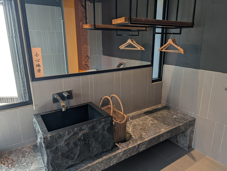 【礁溪溫泉】蔥澡 Hot Spring Onion｜邊緣人救星！少數開放「單人泡湯」的文青湯屋