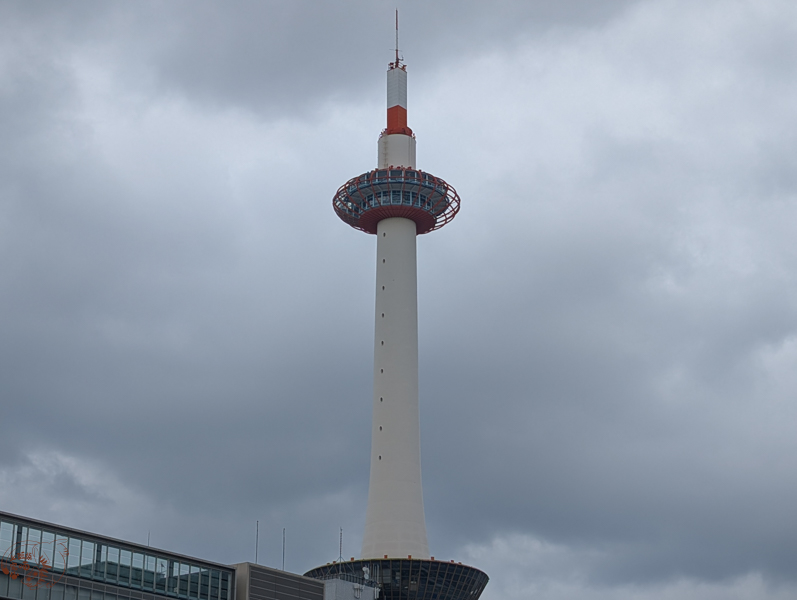 【京都景點】京都塔值得花錢上去嗎？實際體驗評價：視野受限、設施老舊？買票前必看的避雷分析