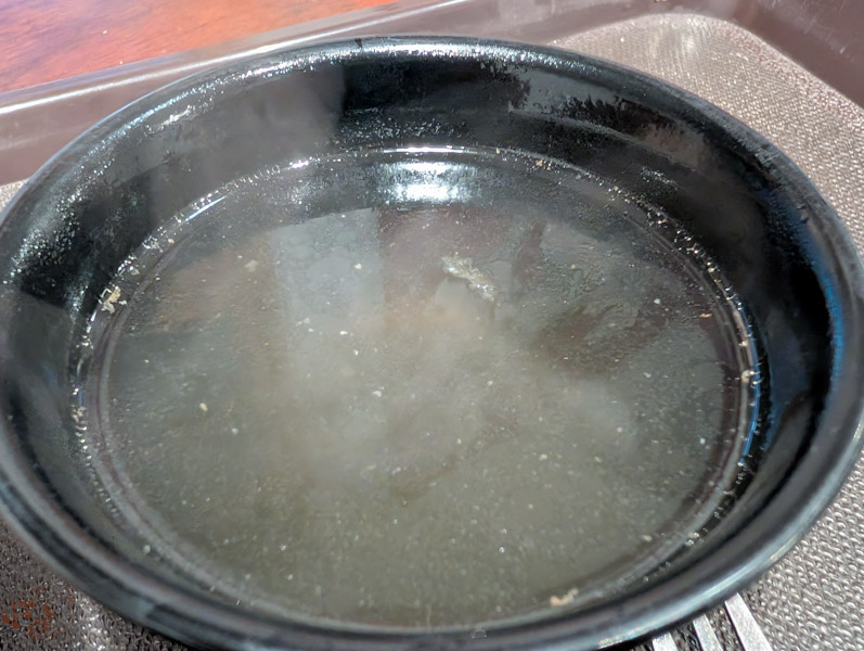 【嘉義小吃推薦】阿岸米糕｜超Q彈米糕x免費柴魚湯，便宜好吃在地人都推