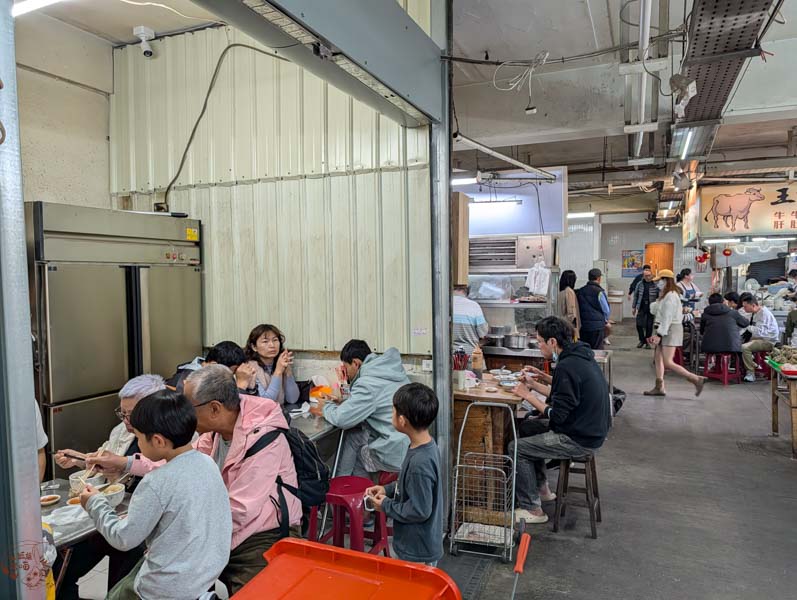 【嘉義東市場美食】蔡家本產羊肉｜傳承三代的溫潤滋味，內行人才懂點的羊雜湯