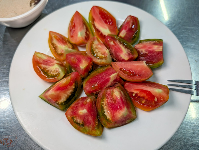 【嘉義美食】嘉義七彩冰果室｜噴水圓環旁70年老店，必吃南部限定的番茄切盤!