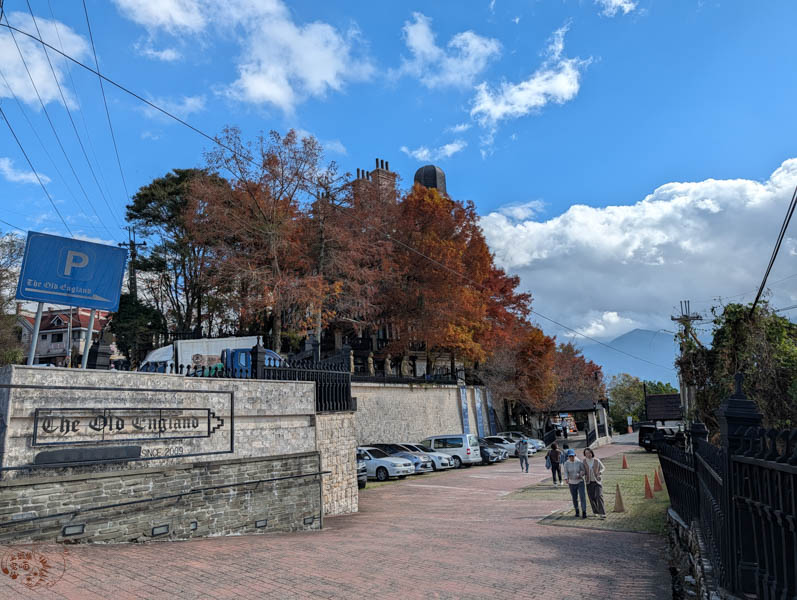 南投美食｜清境老英格蘭維吉諾餐廳：歐式建築裡品嚐香料燉羊膝，享受一流服務與華美環境