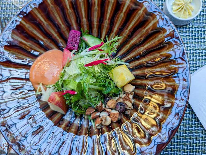 南投美食｜清境老英格蘭維吉諾餐廳：歐式建築裡品嚐香料燉羊膝，享受一流服務與華美環境