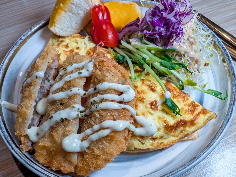 【台中早午餐】齁蛋啦厚蛋燒|逢甲商圈平價早午餐,餐點美味且服務態度佳 11 【台中早午餐】齁蛋啦厚蛋燒|逢甲商圈平價早午餐,餐點美味且服務態度佳