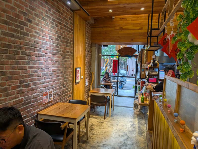 【台中早午餐】齁蛋啦厚蛋燒|逢甲商圈平價早午餐,餐點美味且服務態度佳 2 【台中早午餐】齁蛋啦厚蛋燒|逢甲商圈平價早午餐,餐點美味且服務態度佳