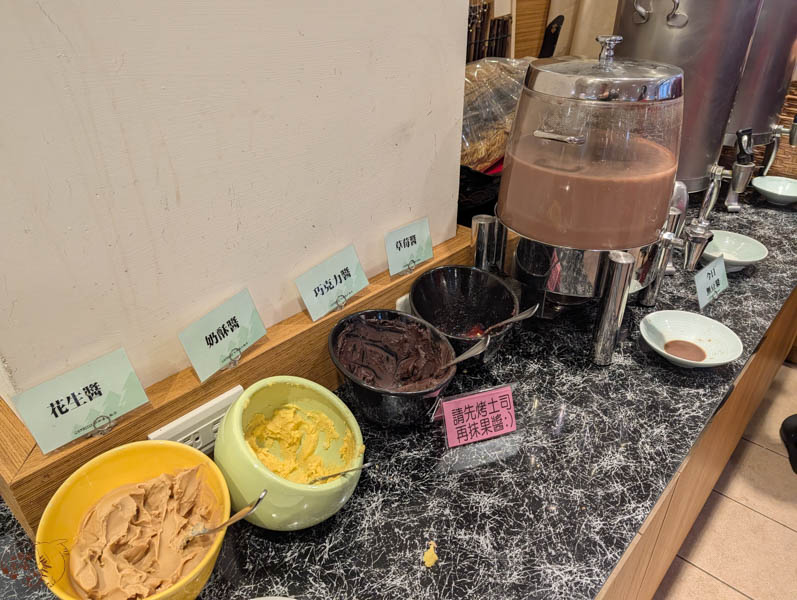 【南投杉林溪住宿】杉林溪森林生態渡假園區大飯店｜開箱懷舊風和式六人房，平價住進森林遊樂區