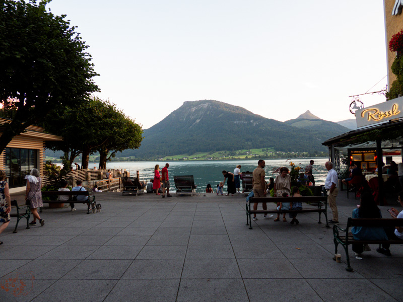 【奧地利旅遊】聖沃夫岡 St. Wolfgang｜最美湖區小鎮！壁畫街道與湖泊美景
