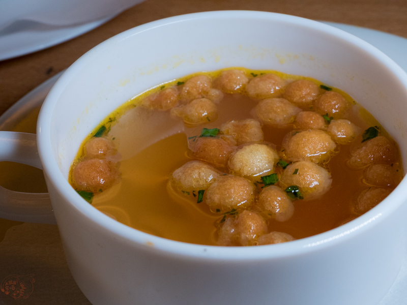 【德國國王湖美食】Gaststätte Echostüberl｜湖景第一排！必吃鮮嫩鱒魚與巴伐利亞傳統料理