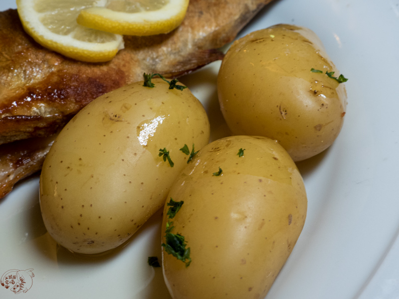 【德國國王湖美食】Gaststätte Echostüberl｜湖景第一排！必吃鮮嫩鱒魚與巴伐利亞傳統料理