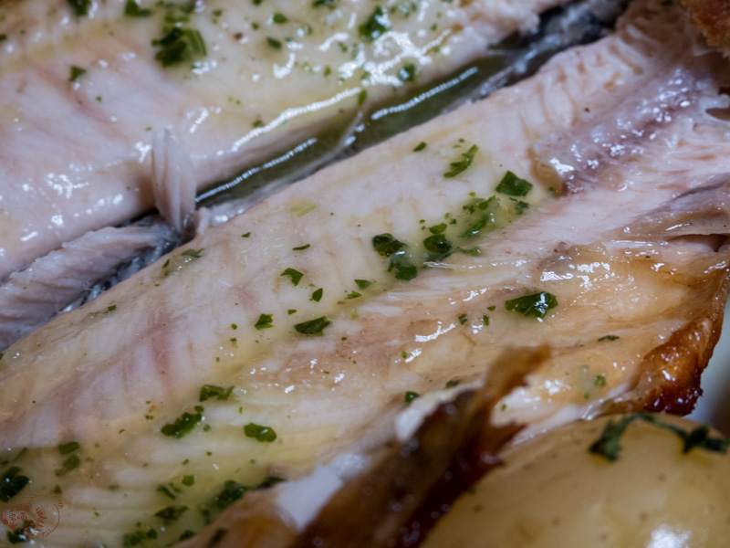 【德國國王湖美食】Gaststätte Echostüberl｜湖景第一排！必吃鮮嫩鱒魚與巴伐利亞傳統料理