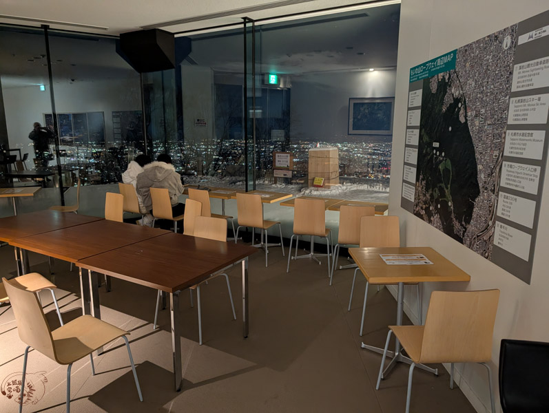 【札幌景點】藻岩山|北海道最美夜景!搭上纜車登頂俯瞰360度璀璨夜景 10 【札幌景點】藻岩山|北海道最美夜景!搭上纜車登頂俯瞰360度璀璨夜景