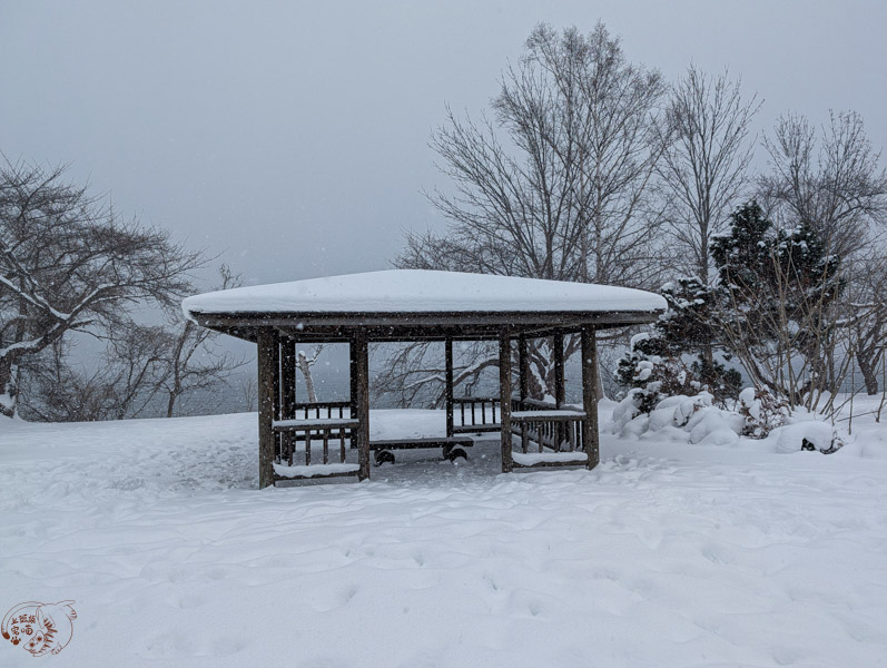 浮見堂公園的涼亭