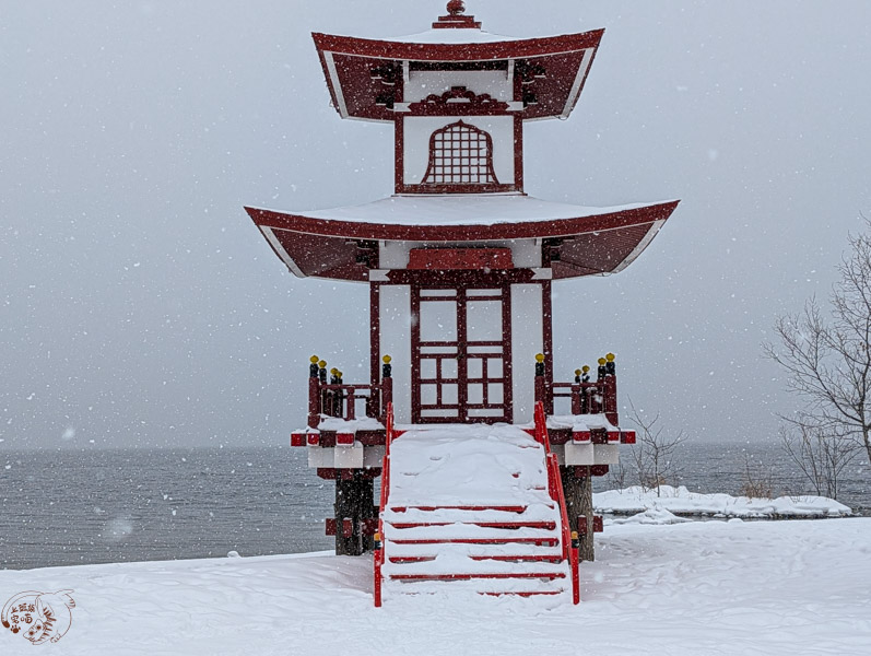 【北海道景點】浮見堂｜隱於湖畔的雙層古塔，免費且超美的洞爺湖景點