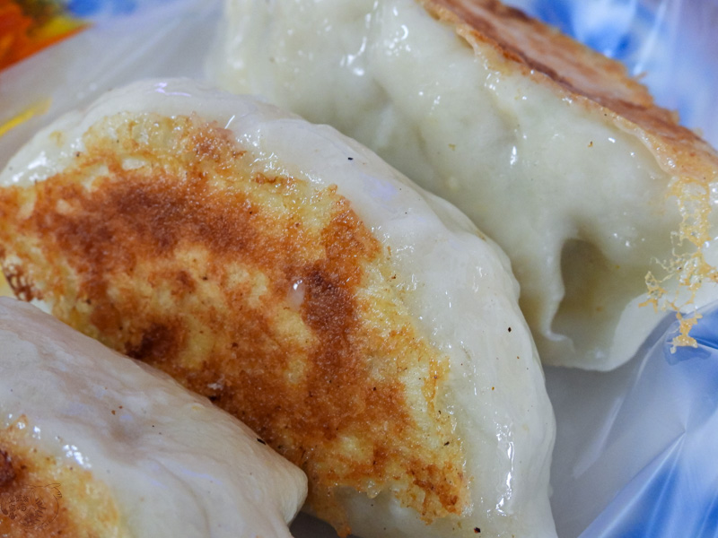 【花蓮吉安美食】北昌黃金鍋貼早餐店｜在地人甘願排隊的超人氣早餐！巨無霸鍋貼與極軟嫩蛋餅