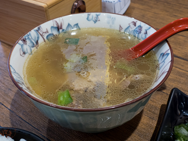 【花蓮美食】游家熟雞肉專賣店｜在地人激推的秒殺白斬雞，晚來就真的吃不到！