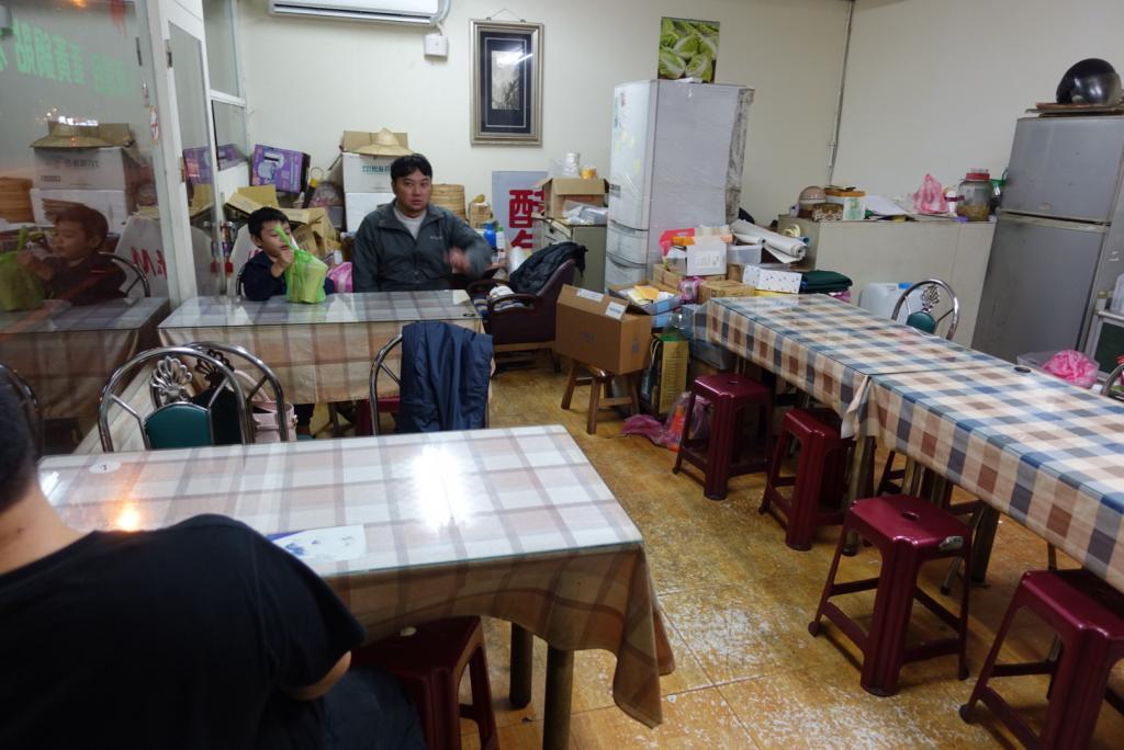 【花蓮市區】橄欖園麵食館｜老字號平民美食，大推手工麵食與小籠湯包