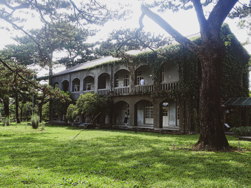 【花蓮市區】松園別館｜日治時期的軍事老建築，松樹林立的藝術園地｜深夜怪談