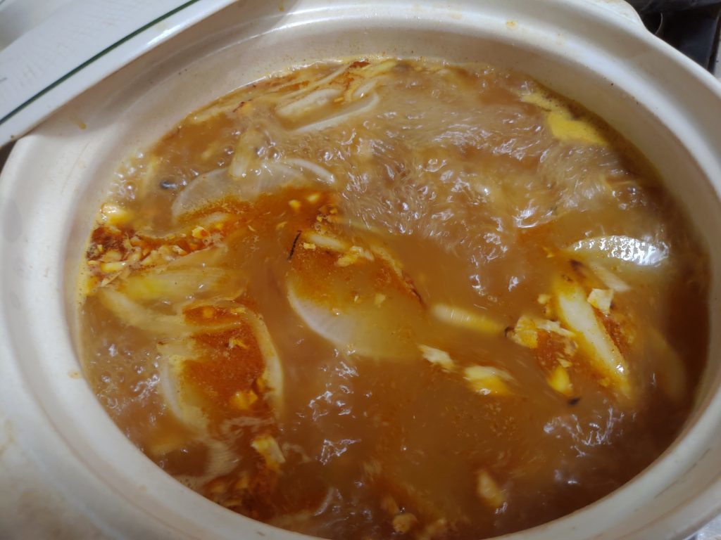 【食譜】韓式辣魚湯｜鮮嫩魚肉與微辣湯頭，韓式料理一點都不困難