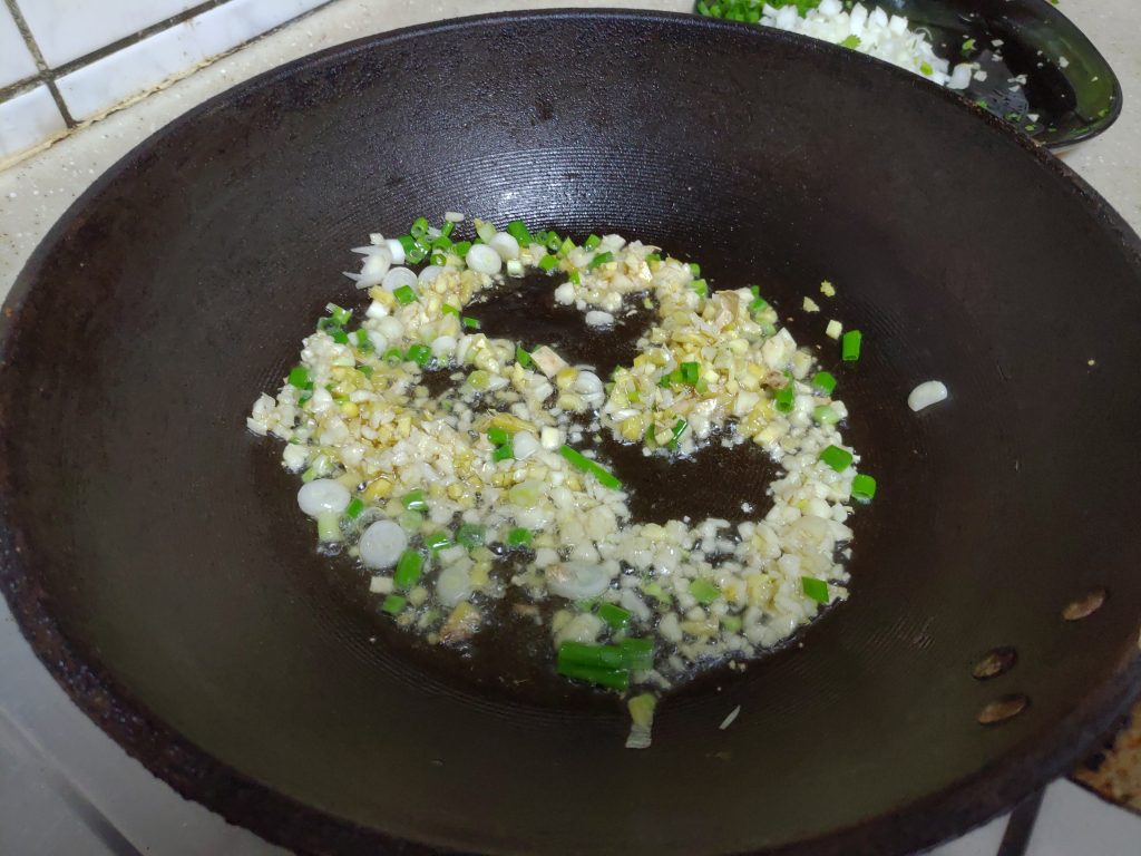 【食譜】蒜香奶油蝦｜Q彈美味的蝦子帶著濃郁的奶油香