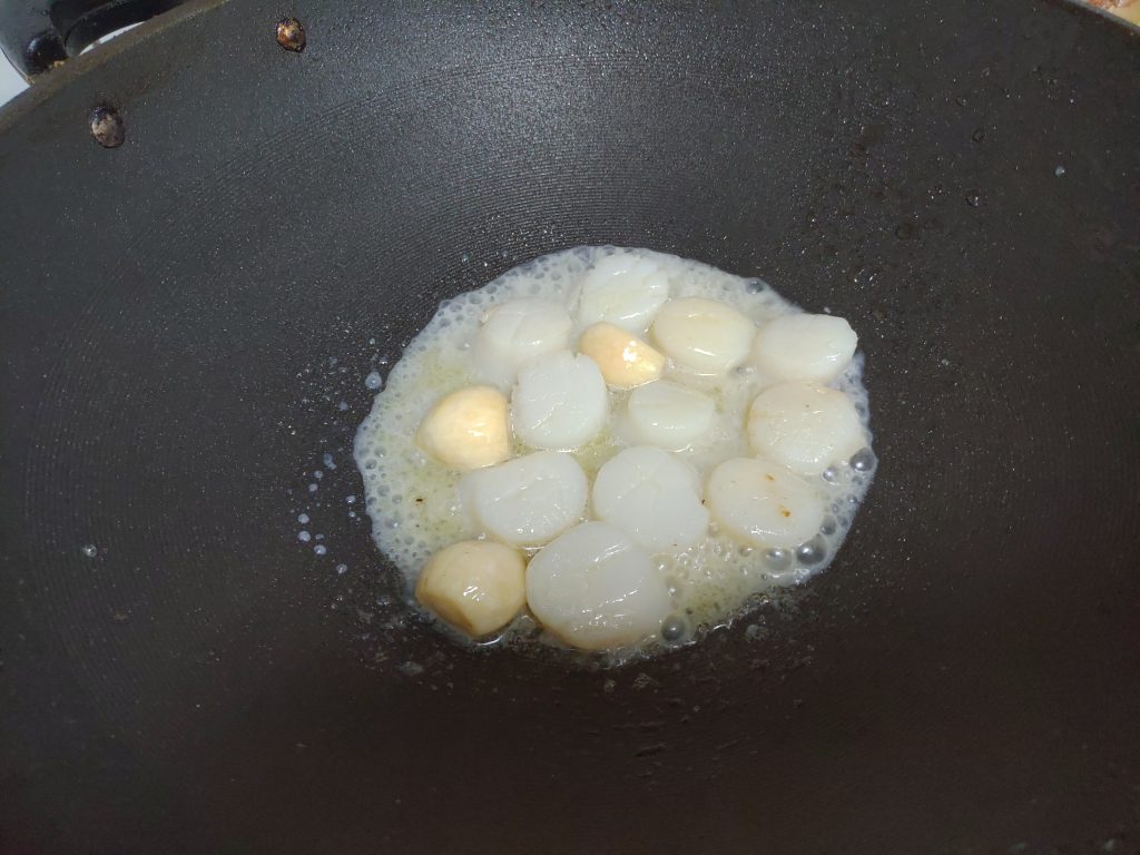 【食譜】香煎干貝佐松露醬｜簡單營造精緻美食｜適合年節享用