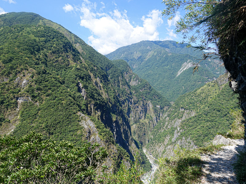 【花蓮秀林】錐麓古道｜眺望壯麗山巒與深邃縱谷，走入自然祕境與山林共景