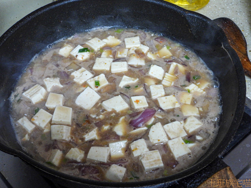 【食譜】蟹黃海鮮豆腐煲｜不用蟹黃就能做，居家便宜版本