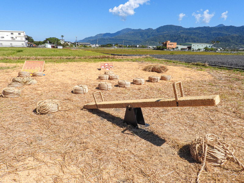 【花蓮玉里】2021客城稻草藝術季｜客城鐵橋旁超卡哇伊稻草熊，親子同遊一賞向日葵花海｜玉里最新爆紅景點｜年節景點